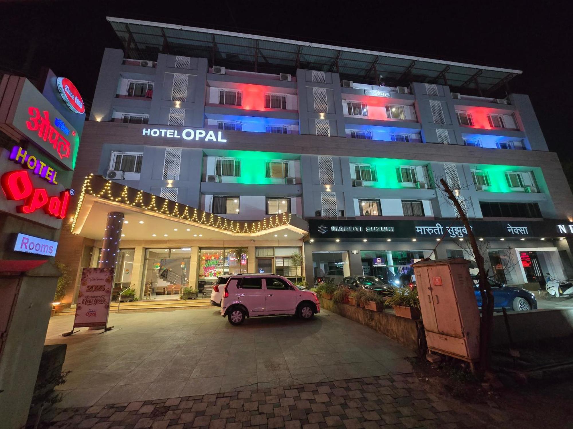 Hotel Opal 콜라푸르 외부 사진